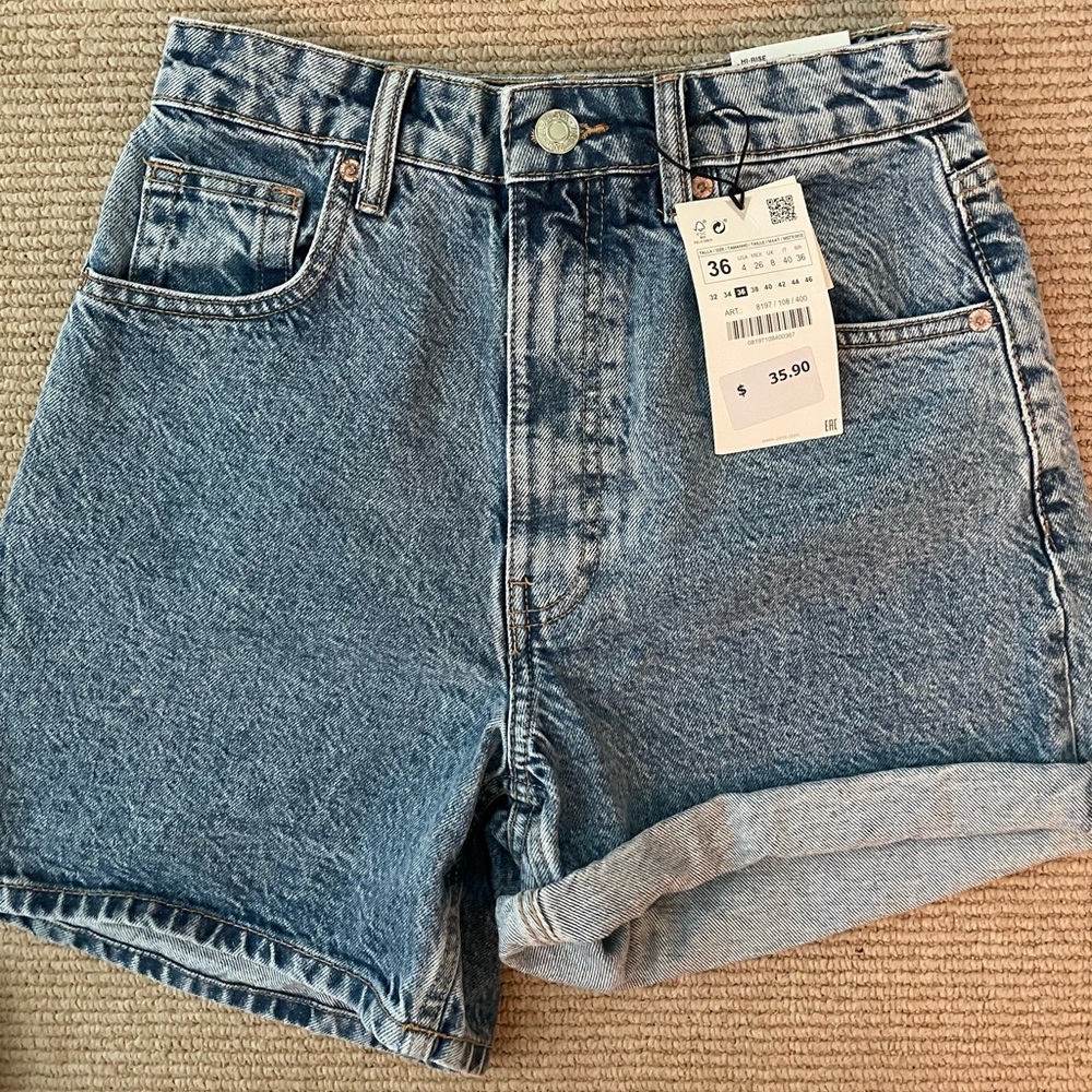 Zara Mom Fit Shorts